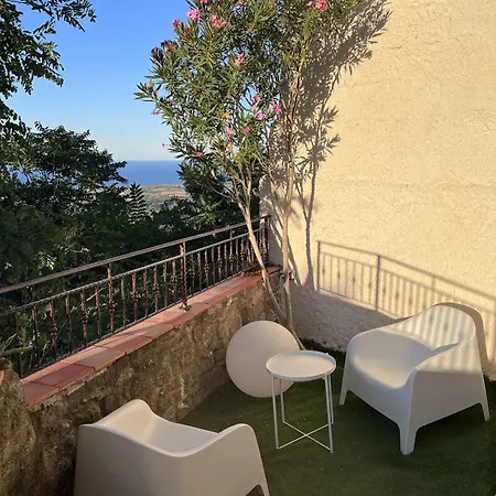 San Nicodemo Bed & Breakfast Ciro