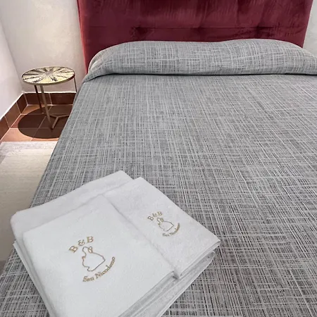 Bed & Breakfast San Nicodemo Ciro