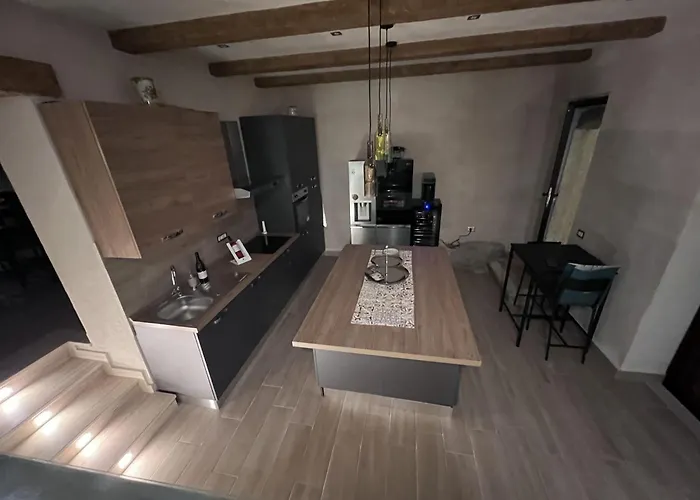 San Nicodemo Couette-café Ciro