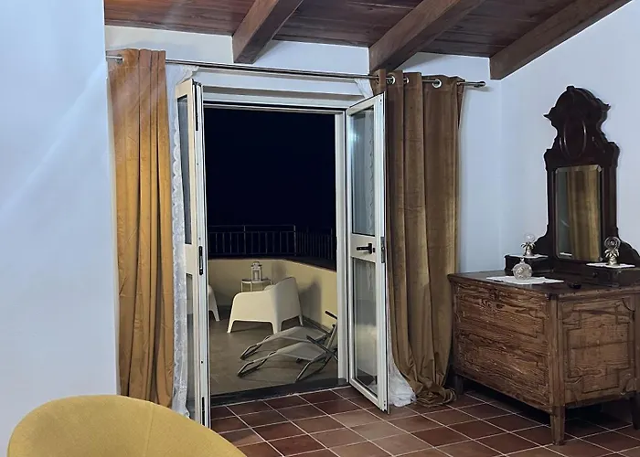 San Nicodemo Couette-café 4*